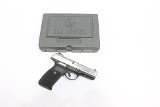 RUGER SR9 9MM LUGER (9x19 PARA) - 1 of 3