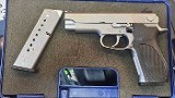 SMITH & WESSON RARE MODEL 1076 10MM 10MM