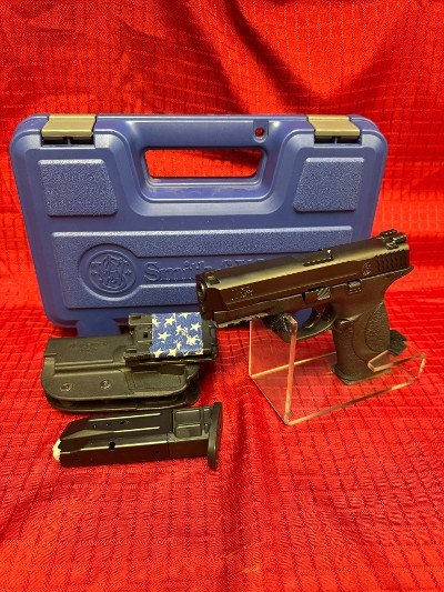 SMITH & WESSON M&P 9 9MM LUGER (9x19 PARA)