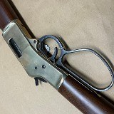 HENRY H006R .41 rem mag/.44 magnum - 2 of 3