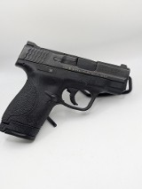 SMITH & WESSON M&P SHIELD .40 S&W - 2 of 3