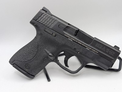 SMITH & WESSON M&P9 SHIELD 9MM LUGER (9x19 PARA)