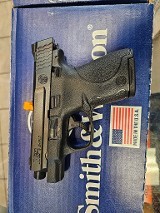 SMITH & WESSON M&P 9 SHIELD 9MM LUGER (9X19 PARA) - 2 of 2