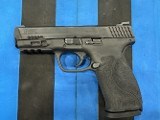 SMITH & WESSON M&P40 M2.0 .40 S&W - 2 of 3