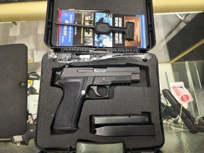 SIG SAUER P226 NITRON 9MM LUGER (9X19 PARA)