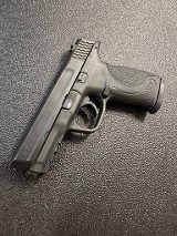 SMITH & WESSON M&P 40 .40 S&W - 1 of 3