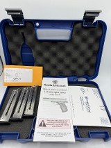 SMITH & WESSON 22A-1 .22 LR - 2 of 3
