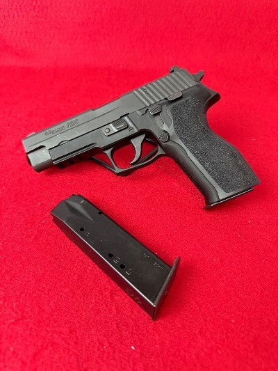 SIG SAUER P226 .40 S&W