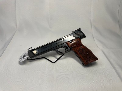 SMITH & WESSON 41 .22 LR