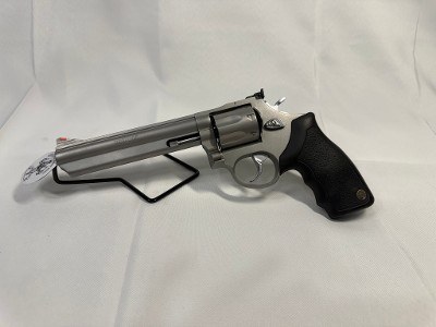 TAURUS 66 .357 MAG
