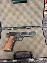 BROWNING Hi Power 1974 9MM LUGER (9x19 PARA) - 1 of 3 BROWNING Hi Power 1974 9MM LUGER (9x19 PARA) - 1 of 3