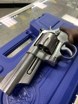 SMITH & WESSON MODEL 610 10MM - 2 of 3