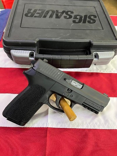 SIG SAUER SP2022 9MM LUGER (9X19 PARA)