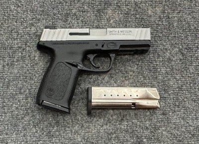 SMITH & WESSON SD9 VE 9MM LUGER (9x19 PARA)