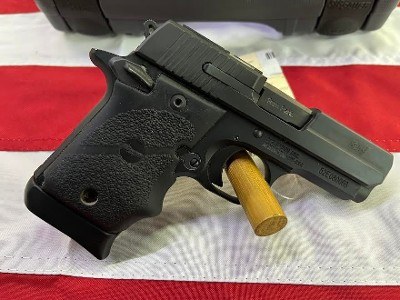 SIG SAUER P938 SAS 9MM LUGER (9X19 PARA)