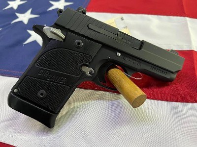 SIG SAUER P938 9MM LUGER (9x19 PARA)