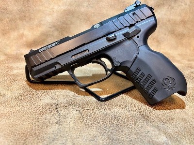 RUGER SR22 .22 LR