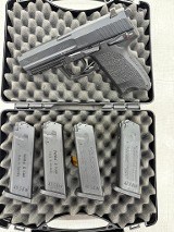 HECKLER & KOCH USP .40 S&W