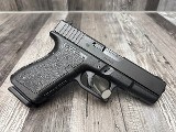 GLOCK 23 GEN 2 40 Smith & Wesson - 2 of 3