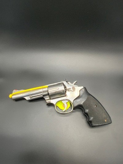 SMITH & WESSON 66-2 .357 MAG