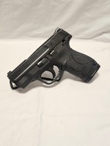SMITH & WESSON M&P9 SHIELD 9MM LUGER (9x19 PARA)