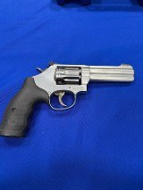 SMITH & WESSON
617 .22 LR - 3 of 3