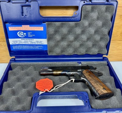 COLT 1911 GOVERNMENT .45 ACP