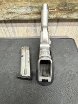 SMITH & WESSON 4046 .40 S&W - 3 of 3