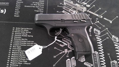RUGER EC9S 9MM LUGER (9x19 PARA)