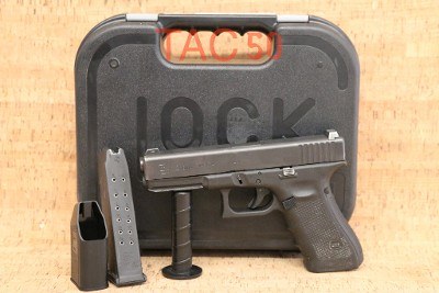 GLOCK G22
GEN 4 .40 S&W