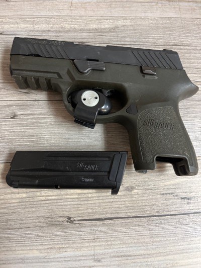 SIG SAUER P320 9MM LUGER (9x19 PARA)