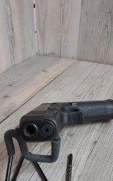 GLOCK 17 GEN 5 9MM LUGER (9x19 PARA) - 1 of 3