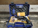 SMITH & WESSON GOVERNOR .45 colt/.45 acp/.410 - 1 of 3 SMITH & WESSON GOVERNOR .45 colt/.45 acp/.410 - 1 of 3