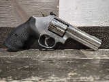 SMITH & WESSON 617-6 .22 LR - 3 of 3