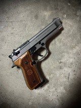 BERETTA 92FS INOX 9MM LUGER (9x19 PARA) - 1 of 3