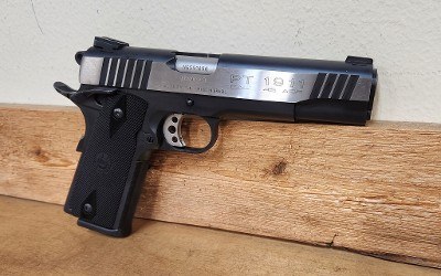 TAURUS 1911 .45 ACP