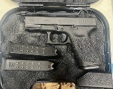 GLOCK 23 .40 S&W - 1 of 2
