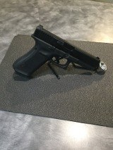 GLOCK glock 17 gen 5 9MM LUGER (9x19 PARA) - 3 of 3