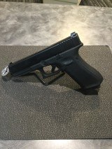 GLOCK glock 17 gen 5 9MM LUGER (9x19 PARA) - 2 of 3
