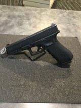 GLOCK glock 17 gen 4 9MM LUGER (9x19 PARA) - 2 of 3