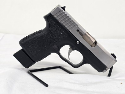 KAHR ARMS CM9 9MM LUGER (9x19 PARA)