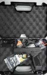 TAURUS GX4 CARRY 9MM LUGER (9X19 PARA) - 1 of 3