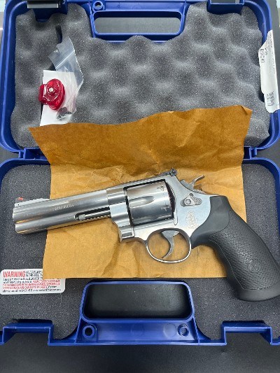 SMITH & WESSON 629 CLASSIC .44 MAGNUM