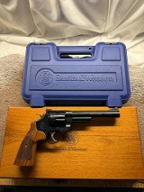 SMITH & WESSON MODEL 29-10 .44 MAGNUM - 1 of 3