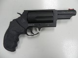 TAURUS THE JUDGE .45 LC/.410 GA - 2 of 3 TAURUS THE JUDGE .45 LC/.410 GA - 2 of 3