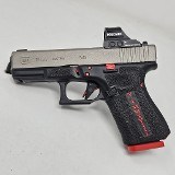 GLOCK 19 gen 4 custom 9MM LUGER (9x19 PARA) - 1 of 3 GLOCK 19 gen 4 custom 9MM LUGER (9x19 PARA) - 1 of 3