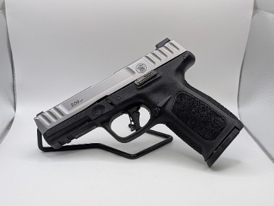 SMITH & WESSON SD9 2.0 9MM LUGER (9x19 PARA)