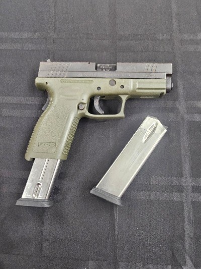 SPRINGFIELD ARMORY XD-40 .40 S&W