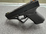 GLOCK G17 GEN 4 9MM LUGER (9x19 PARA) - 1 of 3