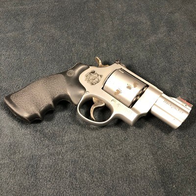 SMITH & WESSON 629-5 .44 MAGNUM